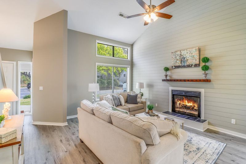 2737 Treetop Ct, Charleston, SC 29414