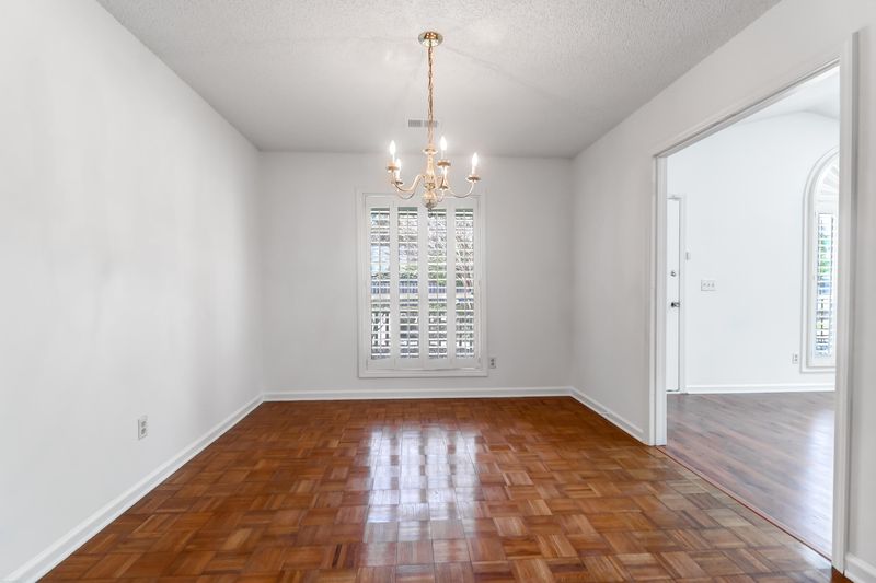 1270 Llewellyn Rd, Mount Pleasant, SC 29464