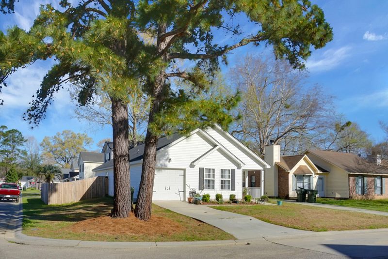 1106 Douglas Wayne Rd, Summerville, SC 29486