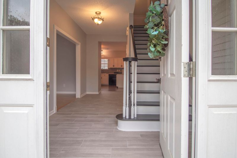 135 Adthan Cir, Goose Creek, SC 29445