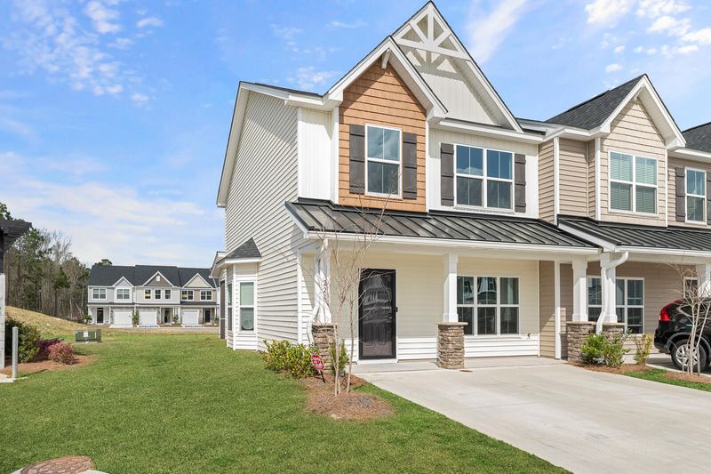 228 Swallowtail Ln, Goose Creek, SC 29445