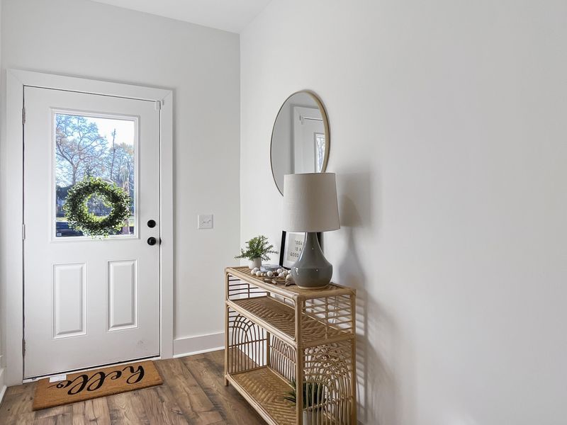 563 Gahagan Rd, Summerville, SC 29485