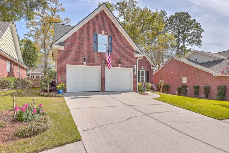 8622 Woodland Walk, North Charleston, SC 29420