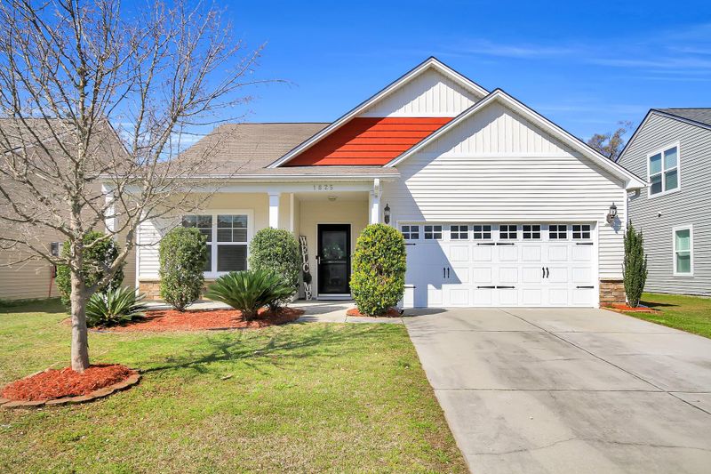 1825 Ground Pine Dr, Charleston, SC 29414
