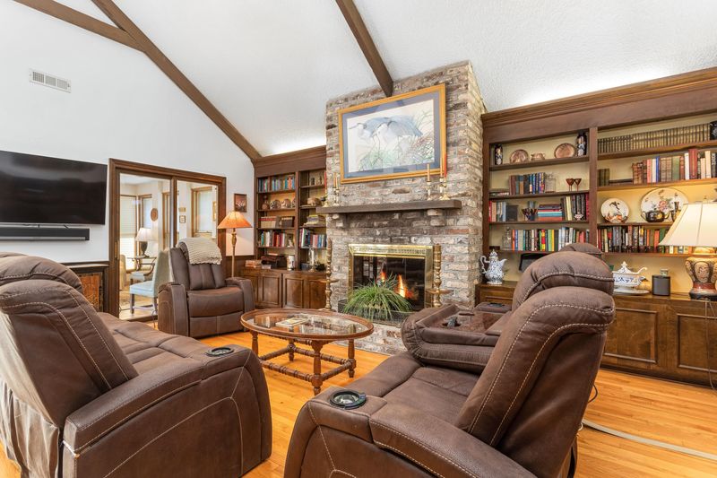 627 Ocean Blvd, Isle Of Palms, SC 29451