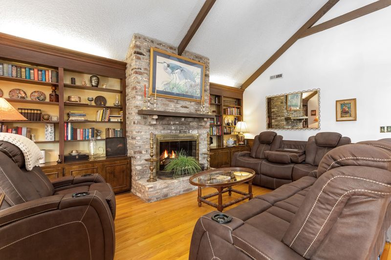 627 Ocean Blvd, Isle Of Palms, SC 29451