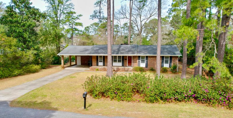 220 Lenwood Dr, Summerville, SC 29485