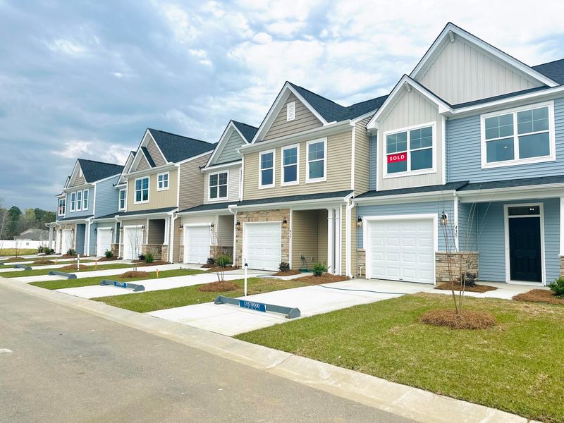 433 Duskywing Dr, Goose Creek, SC 29445
