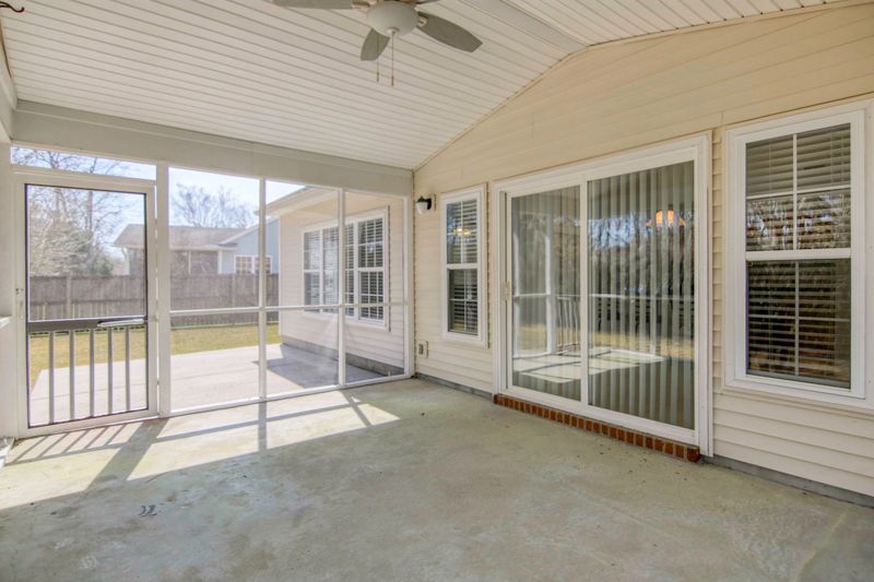 179 Cabrill Dr, Charleston, SC 29414