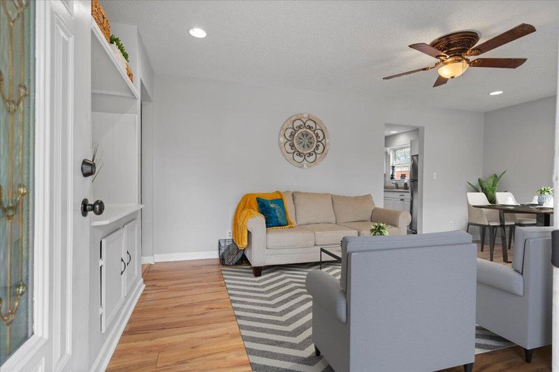 1214 Pine Ct, Hanahan, SC 29410