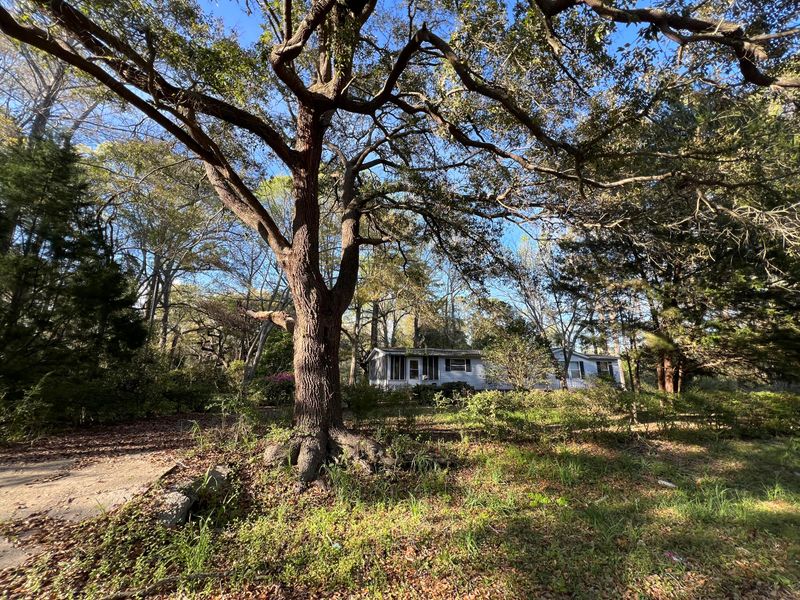 2128 Bradham Rd, Charleston, SC 29412