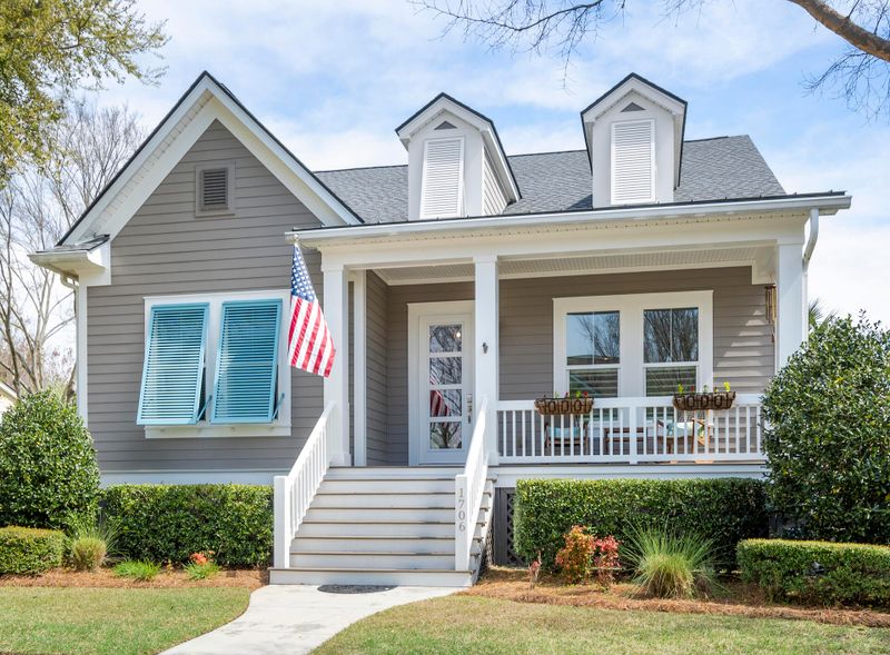 1706 Sailmaker St, Charleston, SC 29492