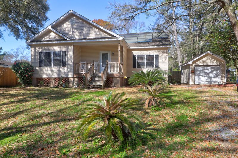 943 Dill Ave, Charleston, SC 29412