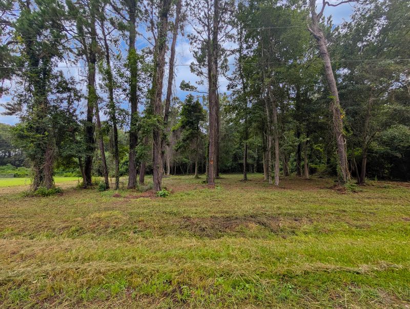 538 Mercantile Rd, Mcclellanville, SC 29458