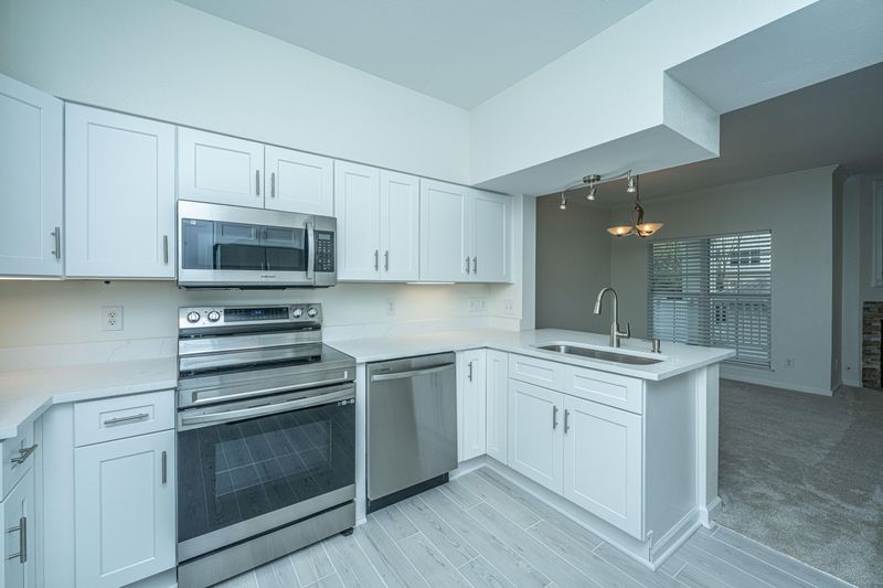 700 Daniel Ellis Dr #3107, Charleston, SC 29412