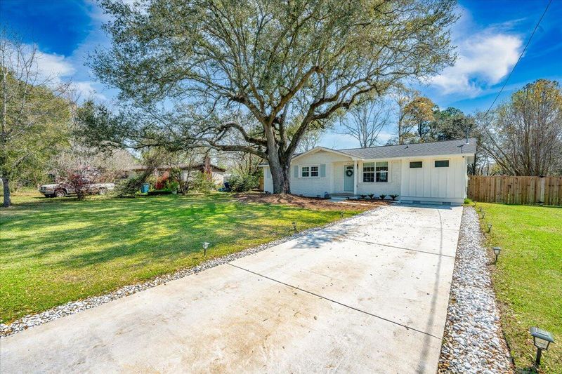 2176 Church Creek Dr, Charleston, SC 29414