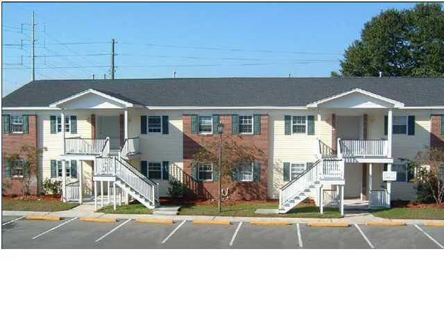 3930 Azalea Dr #G, North Charleston, SC 29405