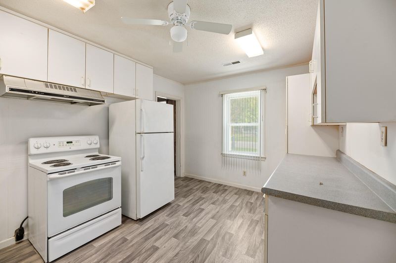 7017 Orvin St, North Charleston, SC 29406