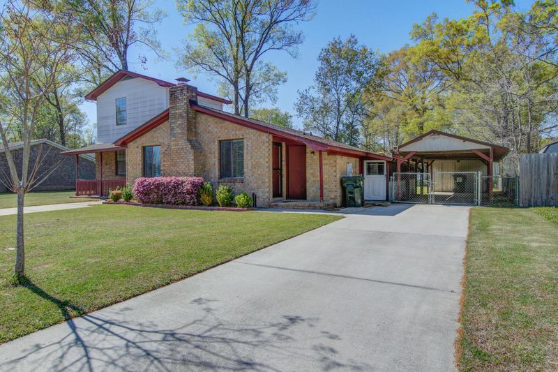 38 Passaic Rd, Goose Creek, SC 29445