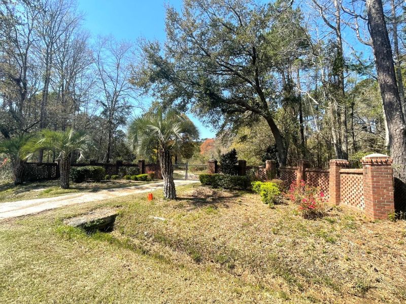 9262 Hwy 17, Mcclellanville, SC 29458