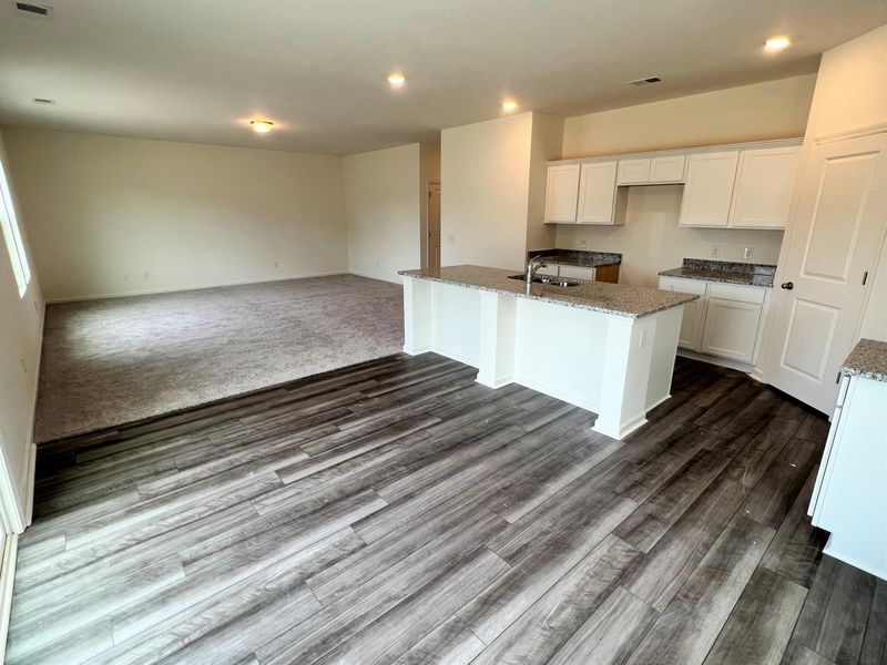 4424 Ocean Farm Dr, Summerville, SC 29485
