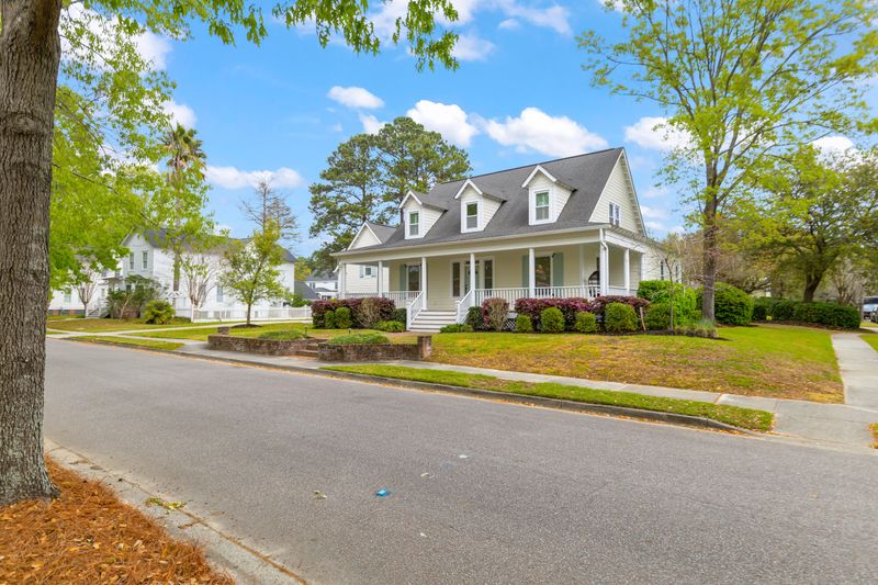 102 Codner's Ferry St, Daniel Island, SC 29492