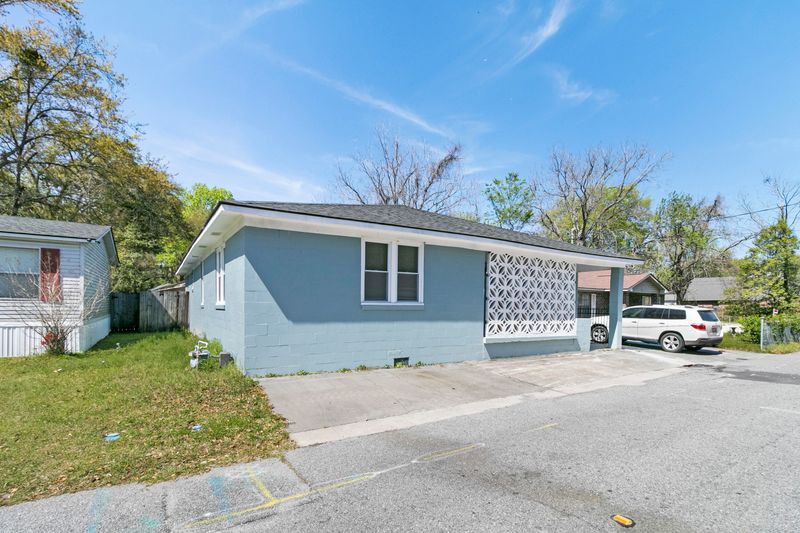 4711 Ezekiel Ave, North Charleston, SC 29405