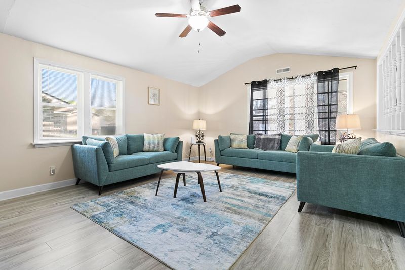 4711 Ezekiel Ave, North Charleston, SC 29405