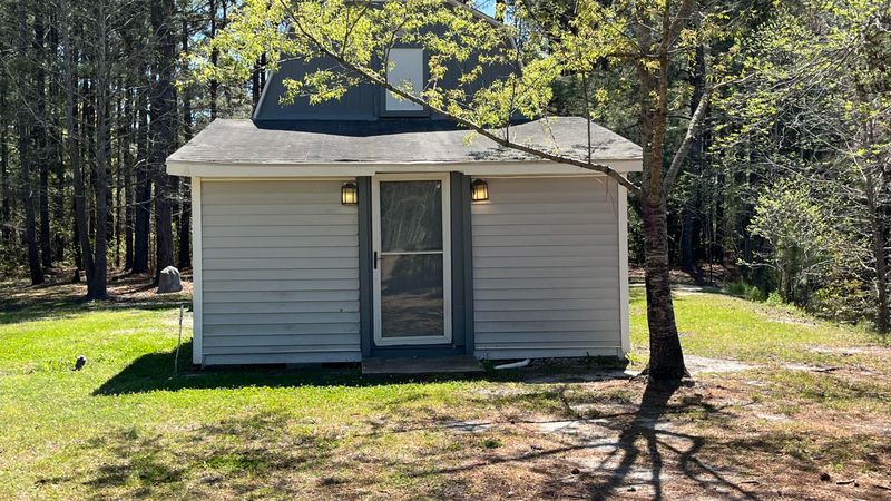 421 Olympic Dr, Cross, SC 29436