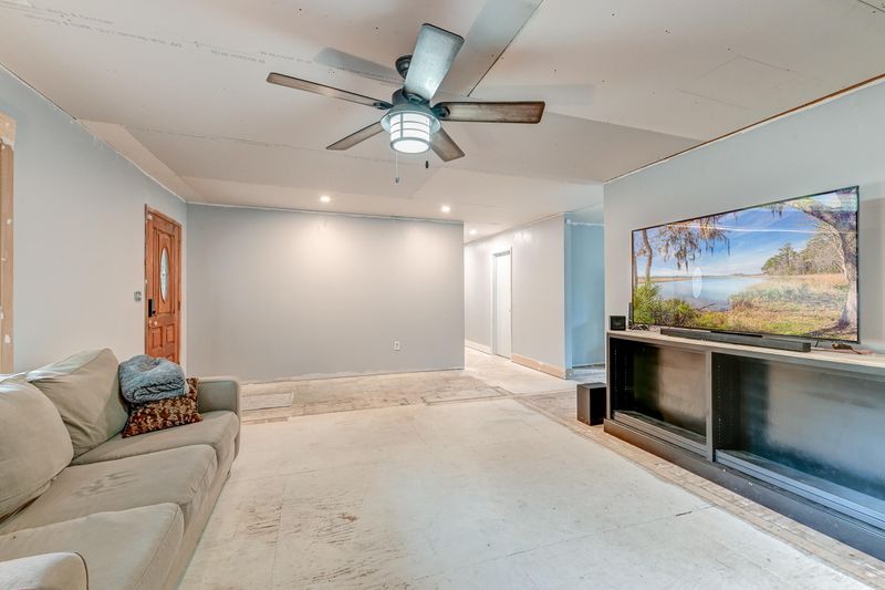 1232 N Main St, Saint Stephen, SC 29479