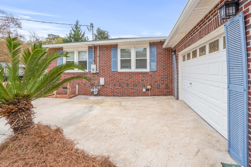 5087 Draper St, North Charleston, SC 29405