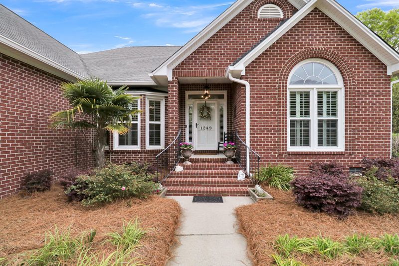 1249 Chrismill Ln, Mount Pleasant, SC 29466