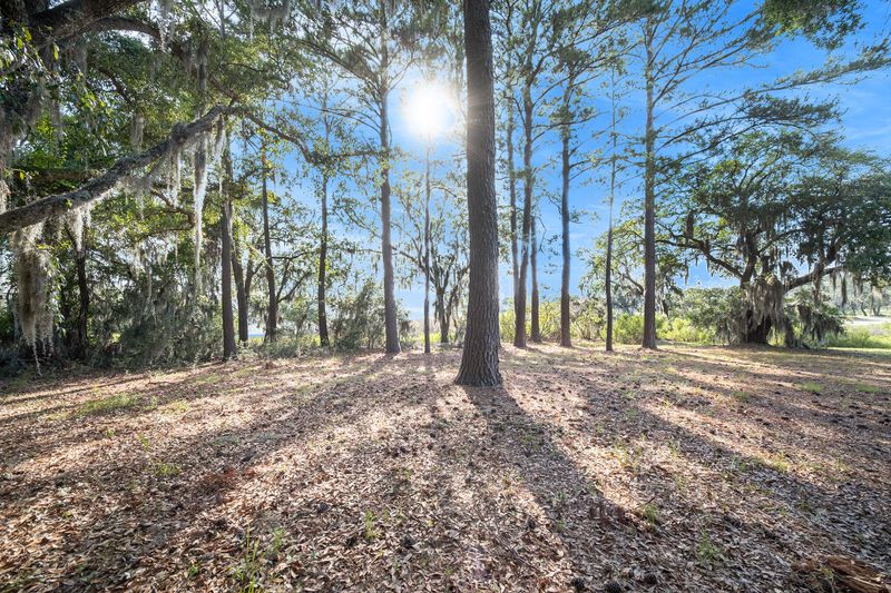 147 5th Ave, Mount Pleasant, SC 29464