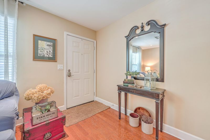 507 Stinson Dr #5d, Charleston, SC 29407