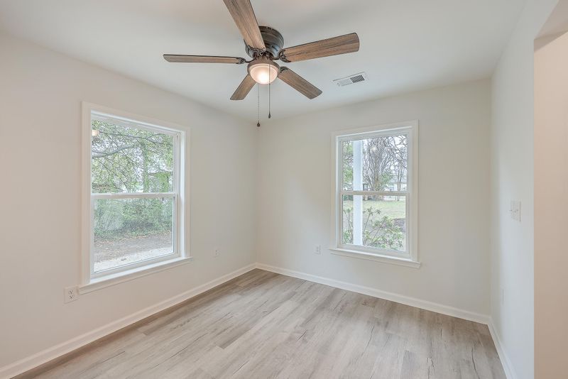 3233 Truman Ave, North Charleston, SC 29405