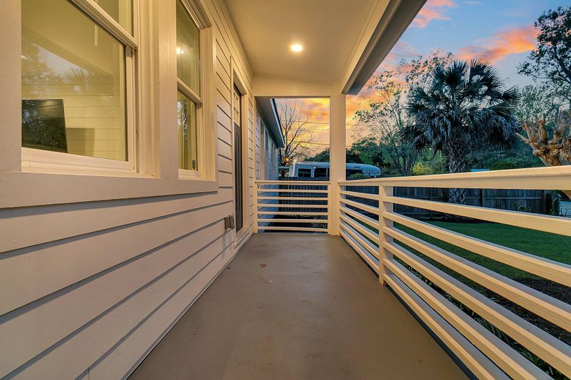 1605 Evergreen St, Charleston, SC 29407