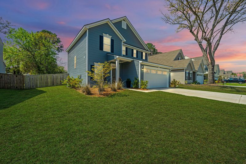 145 Country Oaks Ln, Wando, SC 29492