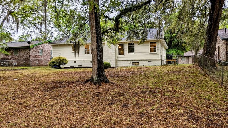 5847 St Angela Dr, North Charleston, SC 29418