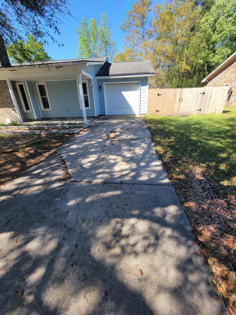 103 Pine Ct, Summerville, SC 29486