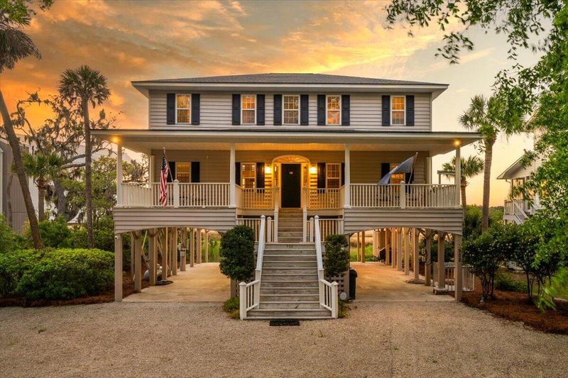 902 Jungle Shores Dr, Edisto Beach, SC 29438