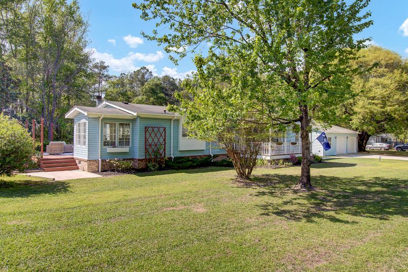 337 Washington Town Rd, Summerville, SC 29486