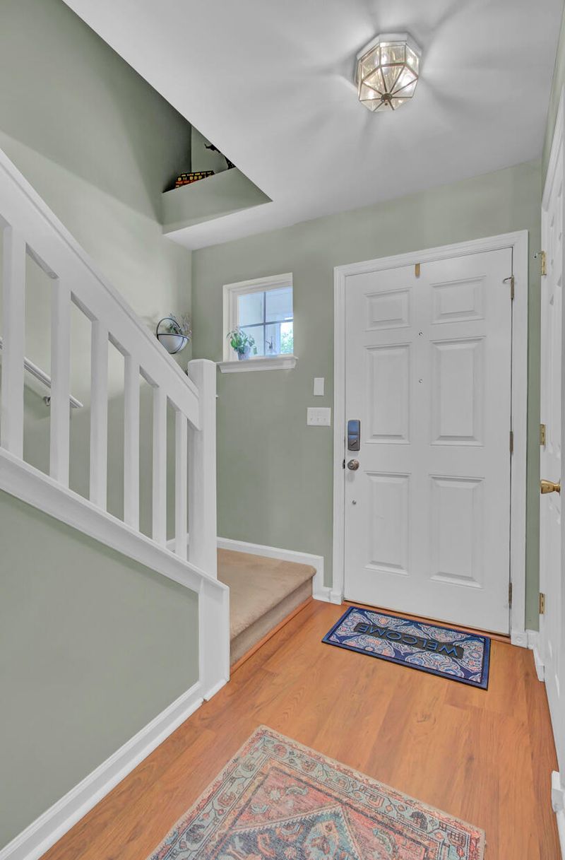 5216 Fernland Way, North Charleston, SC 29420