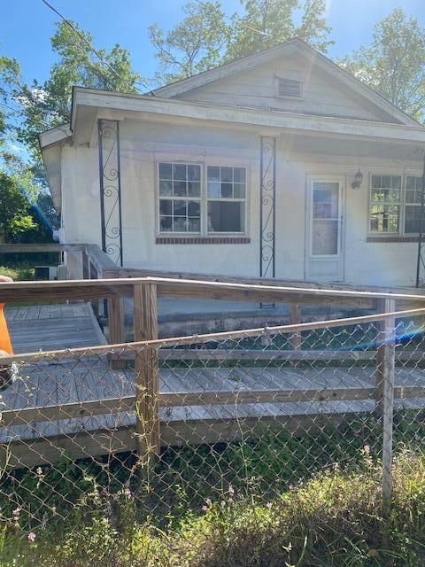 851 Tripe St, Charleston, SC 29407