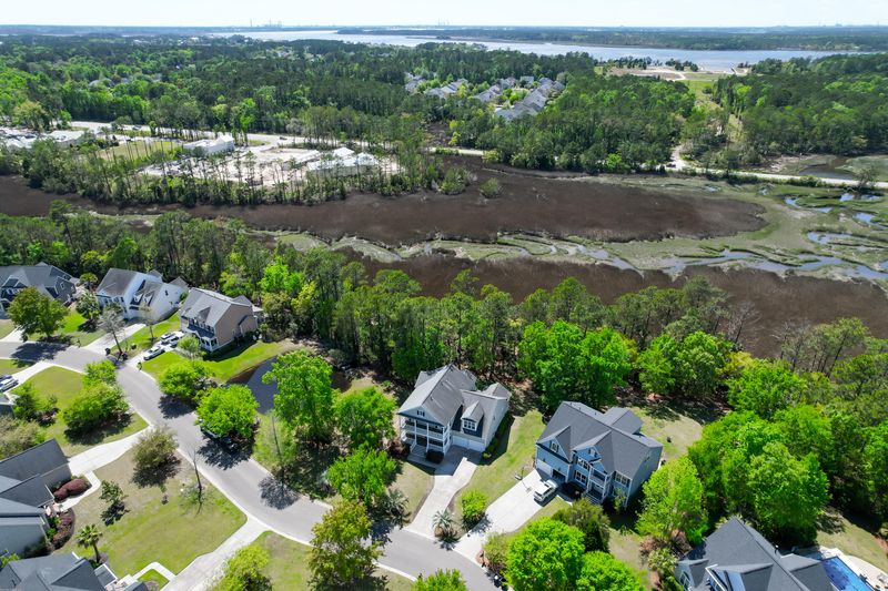 2988 Riverwood Dr, Mount Pleasant, SC 29466