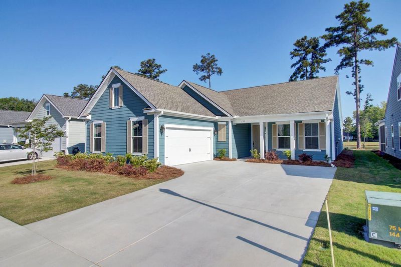 323 Tupelo Lake Dr, Summerville, SC 29486