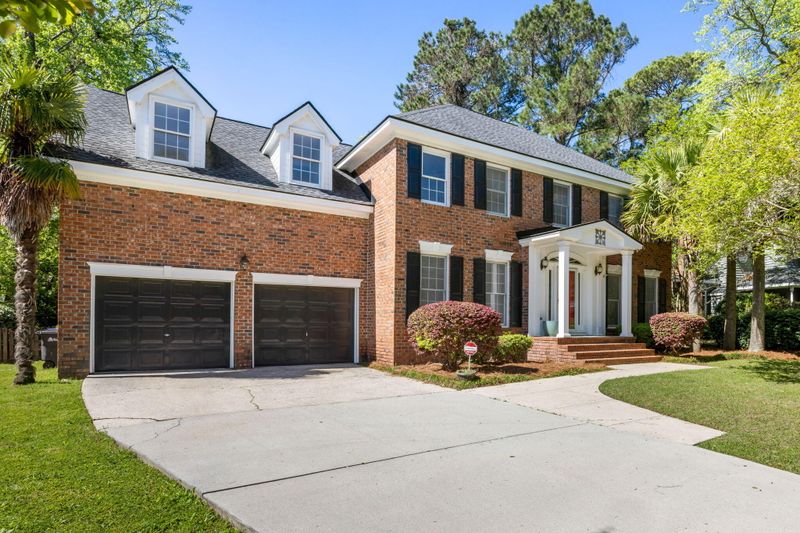 2075 Millbrook Ct, Mount Pleasant, SC 29464