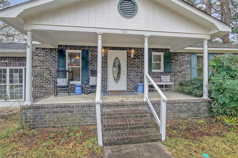 101 Bell Dr, Summerville, SC 29485