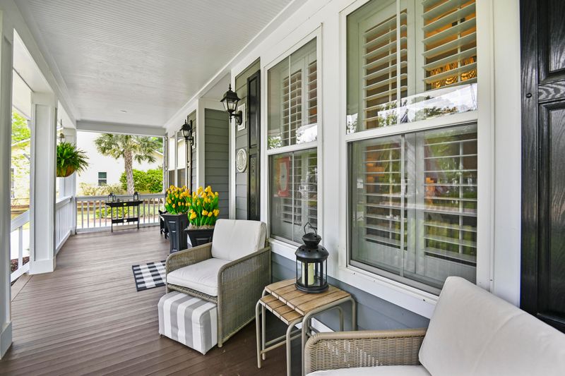 1911 Hall Point Rd, Mount Pleasant, SC 29466