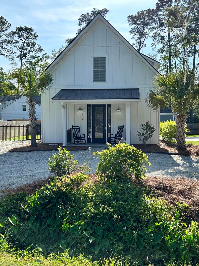 430 Simmons Ave, Summerville, SC 29483