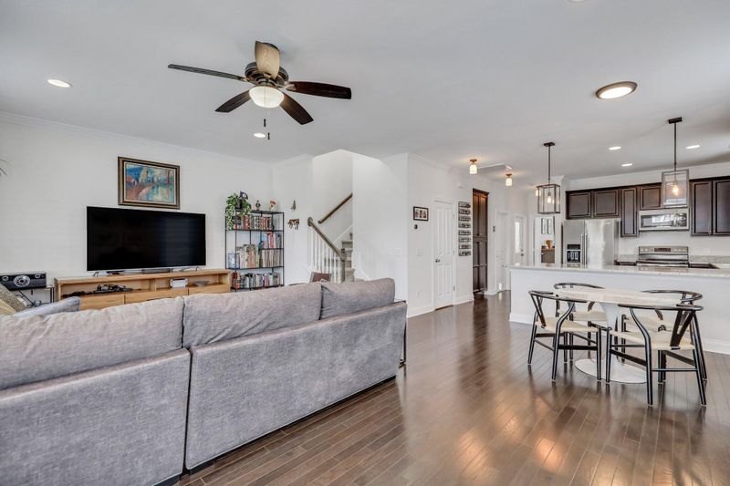 7410 Purser Ln, Hanahan, SC 29410